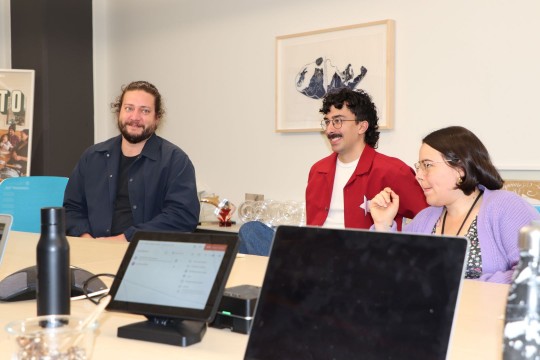 Employés en rencontre à l'écoute